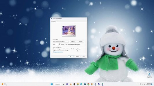 Snow Falling on Christmas screensaver video poster